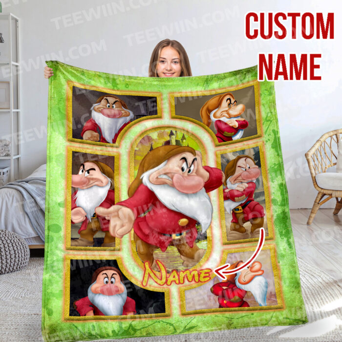 Personalized Snow White and the Seven Dwarfs Blanket, Disney Custom Name Blanket - Image 6