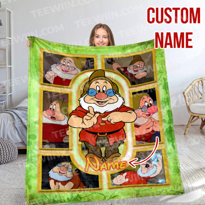 Personalized Snow White and the Seven Dwarfs Blanket, Disney Custom Name Blanket - Image 7