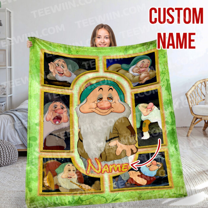 Personalized Snow White and the Seven Dwarfs Blanket, Disney Custom Name Blanket - Image 8