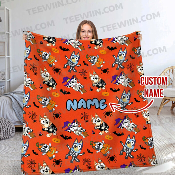 Personalized Bluey Blanket, Bluey Halloween Blanket, Bluey Birthday Blanket, Family Blanket for Kid - Image 4