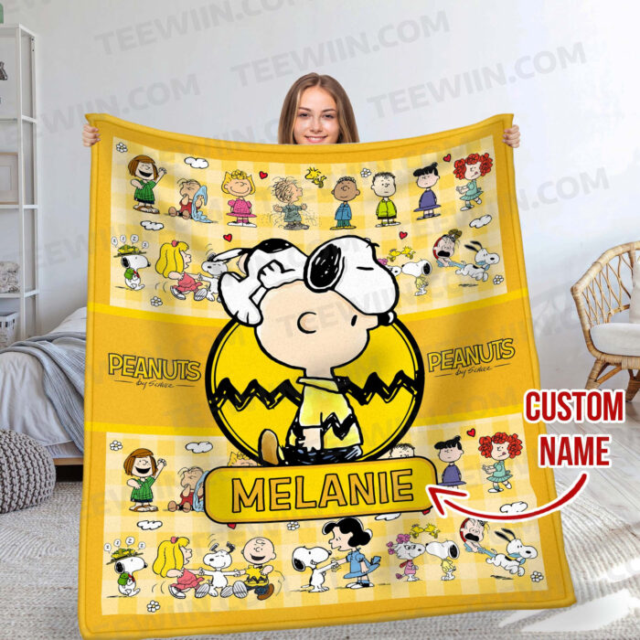 Personalized Snoopy Lovers Blanket, The Peanuts Custom Name Snoopy Blanket, Baby Shower Blanket - Image 4