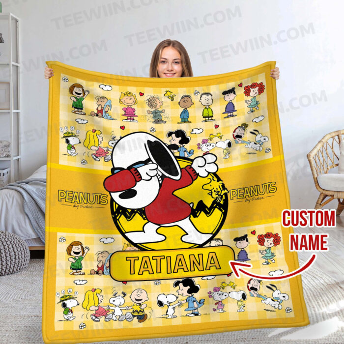 Personalized Snoopy Lovers Blanket, The Peanuts Custom Name Snoopy Blanket, Baby Shower Blanket - Image 5