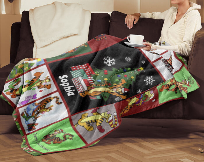 Personalized Tigger Christmas Disney Fan Quilt Blanket, Winnie the Pooh Blanket Home Decor Gift - Image 4